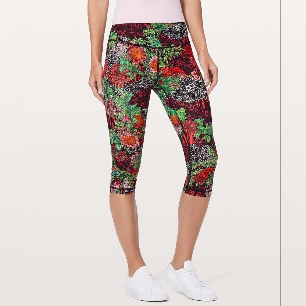 LULULEMON Wunder Under Hi-Rise 1/2 Tight 17" Zen Garden Multi‎ Size 2 NWOT